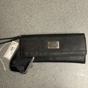Wallet/clutch